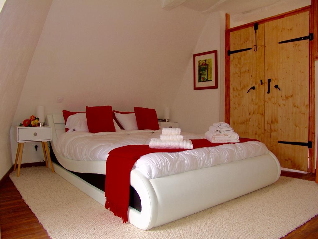 Franreal, 4 Appartements Sarlat-la-Canéda Exteriör bild