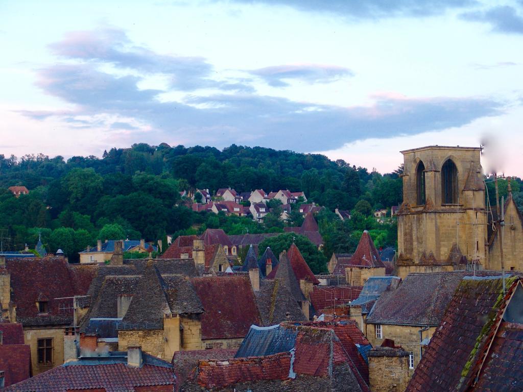 Franreal, 4 Appartements Sarlat-la-Canéda Exteriör bild
